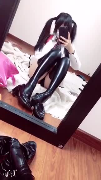 童颜巨乳的最佳代表！「舰队少女」剪开紧身针织衫...巨乳就从洞里弹出来 (7)