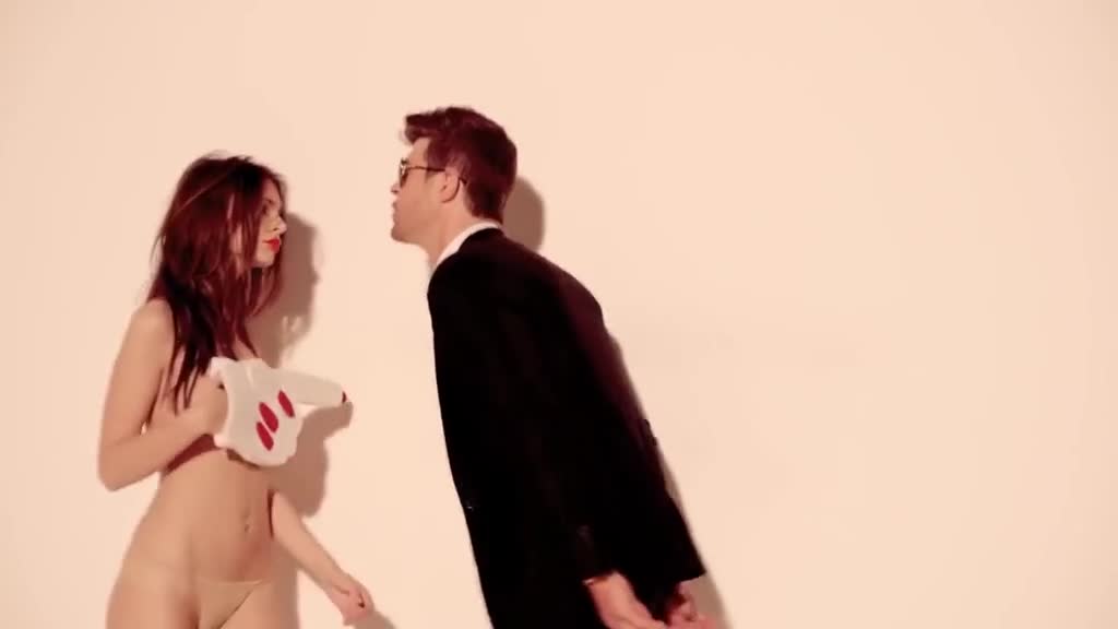 Robin Thicke - Blurred Lines ft. T.I., ^Pharrell (全裸版)