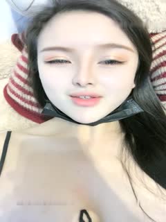 高颜值骚气妹子【童颜巨乳】露奶自摸跳蛋自慰,近距离特写肥逼拉扯震动,很是诱惑喜欢不要错过第03集