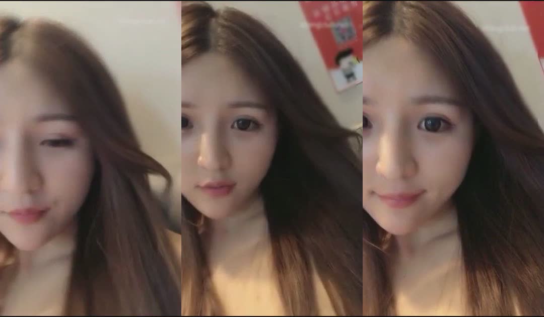 门票挺贵的高颜值网红小美女有点婴儿肥阴毛性感与弯鸡巴炮友啪啪啪直播嗲叫声像个女优对白精彩