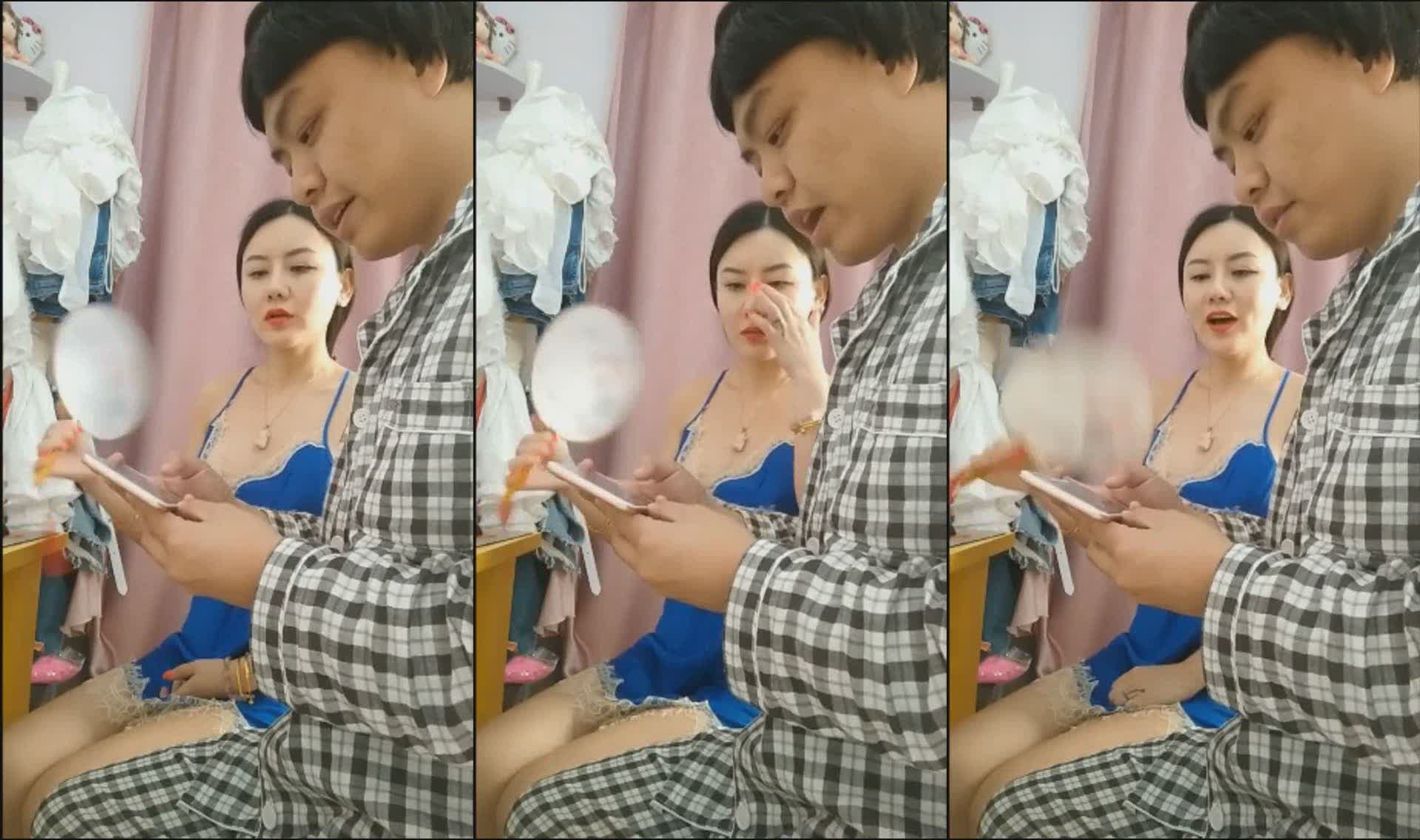 高颜值自拍达人美女剧情演绎辅导干弟学习时发现他用手机看A片,兽性大发不顾反抗操完一次又一次.淫荡对白!