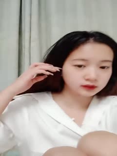 清纯学妹露脸颜值高身材好,大秀直播实录,很有情趣小乳夹带奶头性感又漂亮,粉嫩逼逼自己抠水多湿滑真骚啊第06集