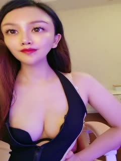 绿波转黄风骚美艳妇,全程露脸黑丝高跟情趣诱惑,很会撩人慢慢脱光诱惑狼友,表情好骚揉奶玩逼特写展示水多第01集