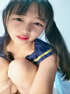 七彩美少女——甜甜爱圈——这个主播厉害,经历了3次变化,孕妇-生孩后变奶妈-少妇(扮成少女),一点没看出来生过娃!第01集