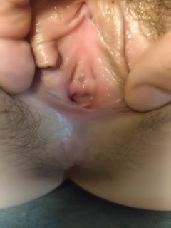 初恋女友献给狼友,乖巧听话草她小嘴舔她逼,抠她子宫干出好多淫水,浪叫不断,无套抽插爆草,呻吟可射好骚第02集