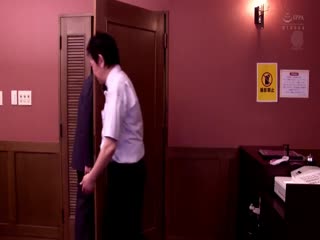 OBA-383本番交渉するまでも無い!!セックスレス熟女専門おっパブで生ハメ&生中出し性交第05集