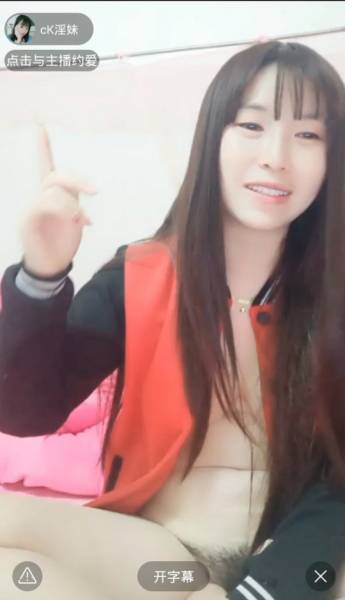 超人气美少妇主播！双男轮番后入爆操淫荡国语，每日双场激战