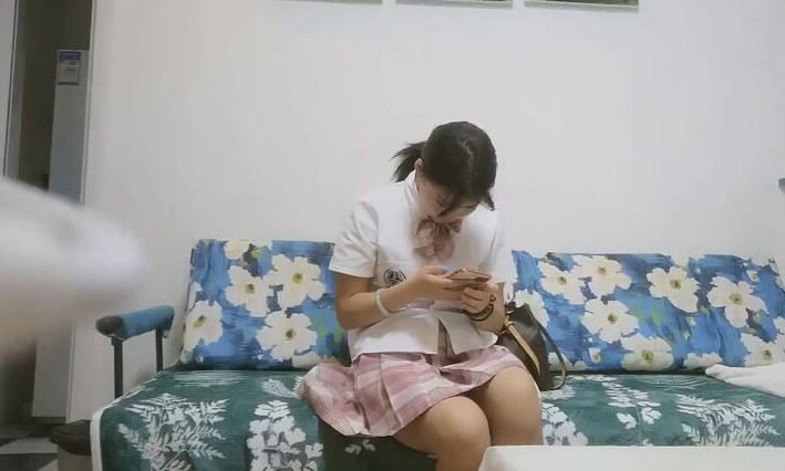 肉感JK制服萝莉乖巧听话，配合度爆表任你疯狂蹂躏玩弄