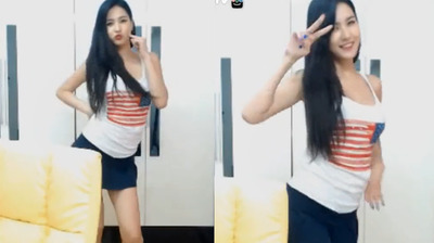 韩国极品主播热舞第二弹！扭腰摆臀湿身诱惑，私处若隐若现！