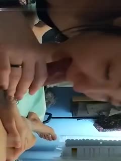 粉鲍女神激情自慰,纤手轻抠逼穴极致诱惑