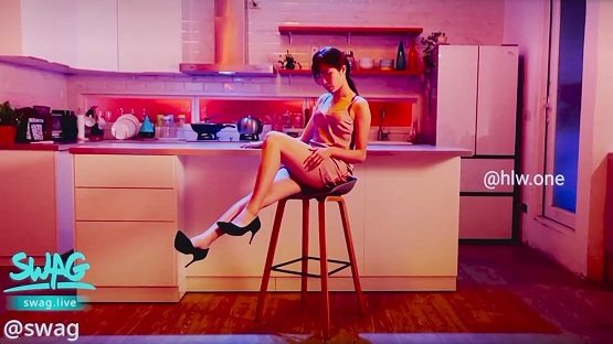 国民妹妹菲菲趁姐姐外出买饭 偷吃姐夫巨根 被内射到腿软