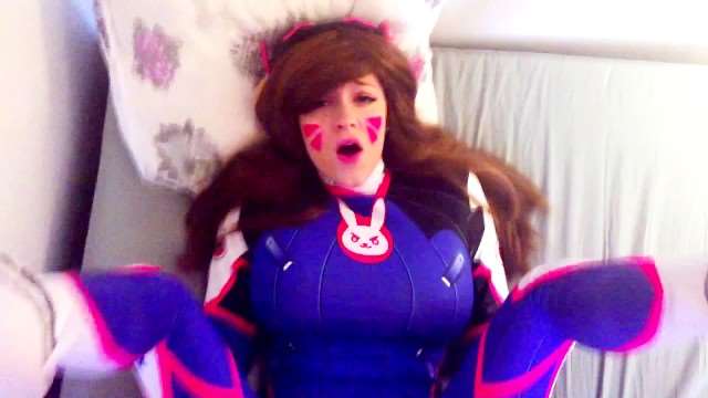 【Amadani】性感D.Va cosplay 守望先锋游戏反被操，狂干宅男玩家的极品骚穴
